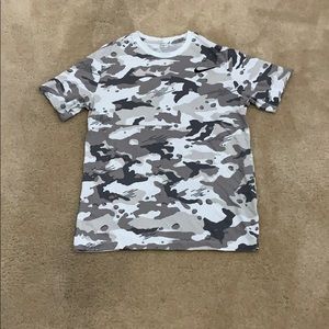 White and grey camo Nike dri-fit t-shirt.